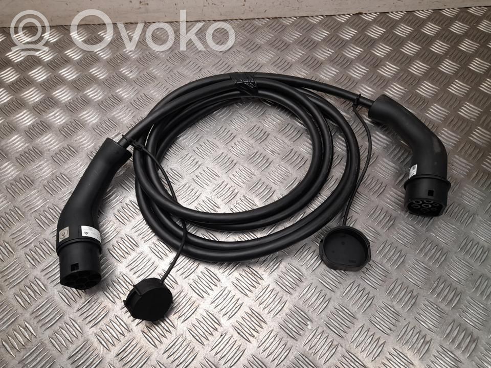Renault Megane E-Tech Sähköauton latauskaapeli 