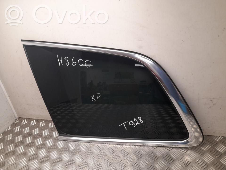 Szyba karoseryjna tylna   43R000176,D0T24M256AS3,E000255,H8600