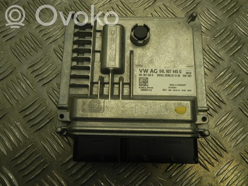 Volkswagen Golf VII Engine control unit/module 