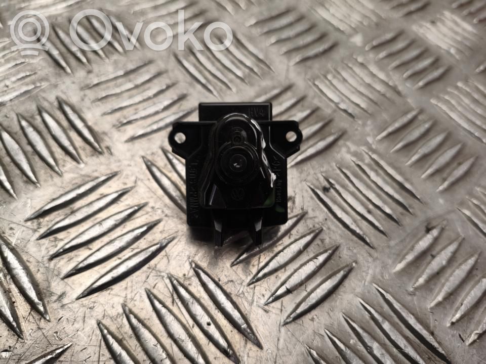 Volkswagen Taigo Cámara del parachoques delantero 