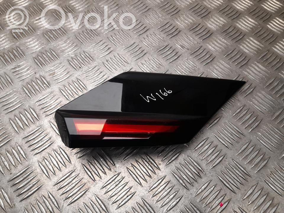 Citroen C4 III e-C4 Muu kynnyksen/pilarin verhoiluelementti 