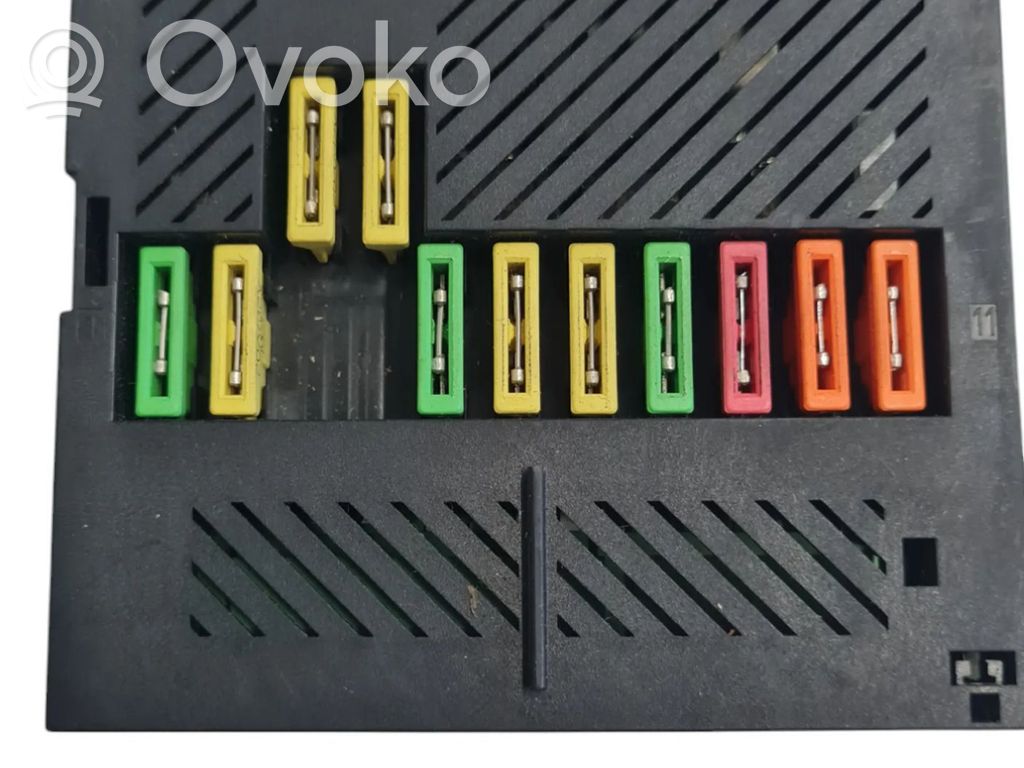 BMW 7 E65 E66 Fuse module 