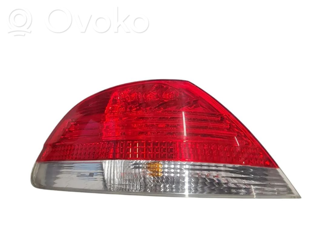 BMW 7 E65 E66 Galinis žibintas kėbule 