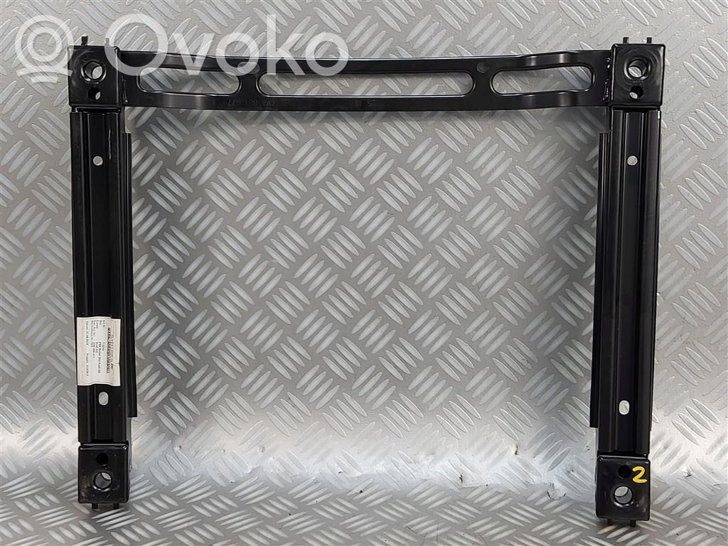 Audi Q8 Base (soporte) 