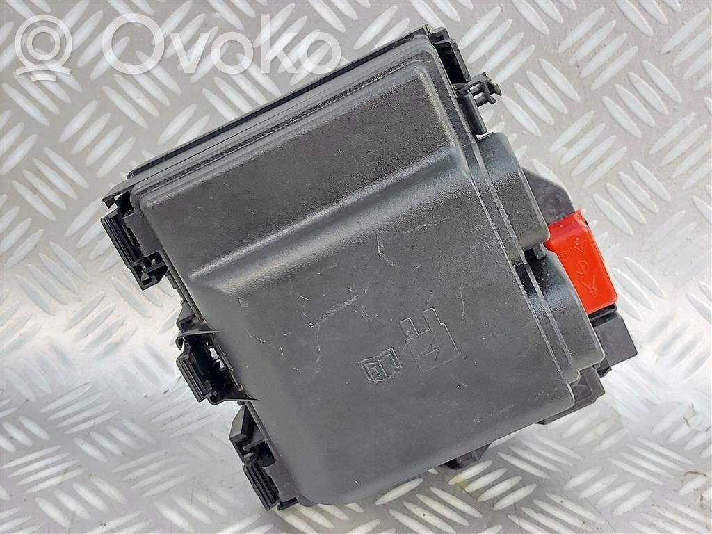 Módulo de fusible   LX6T14D068ECE