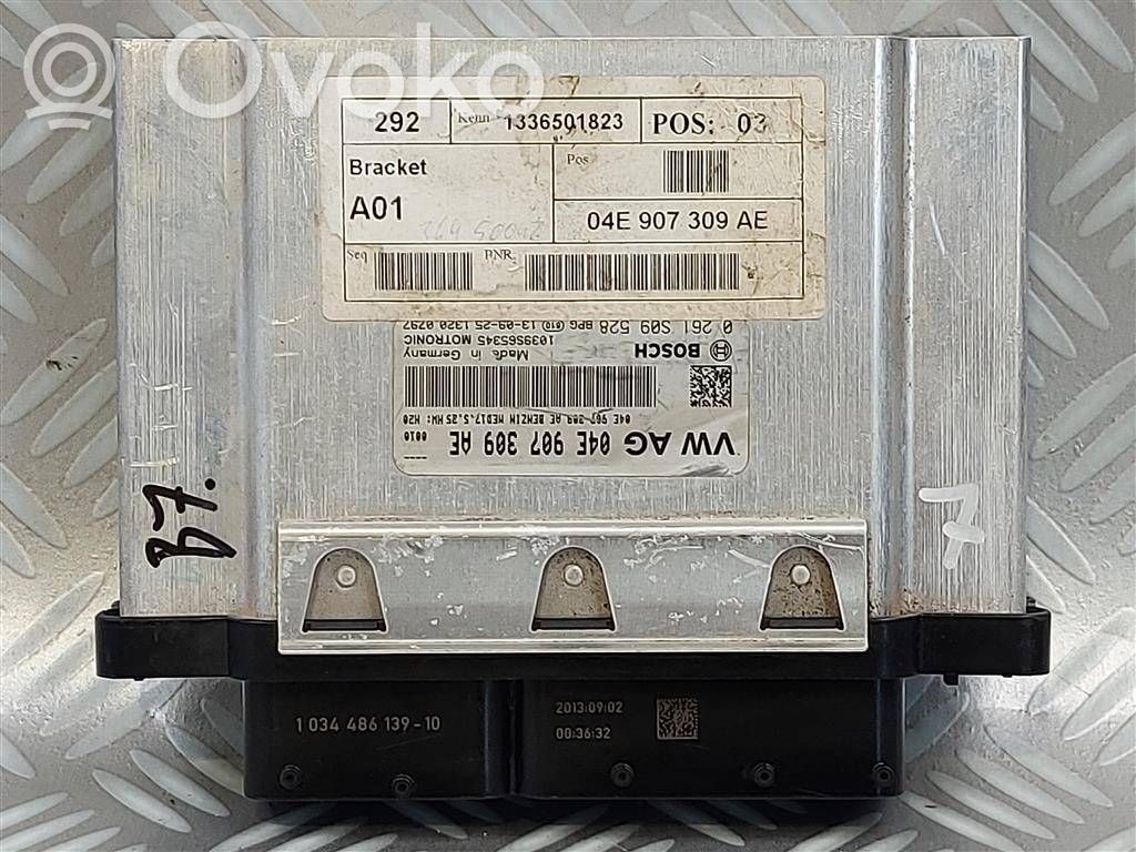 Volkswagen PASSAT B7 Engine control unit/module 