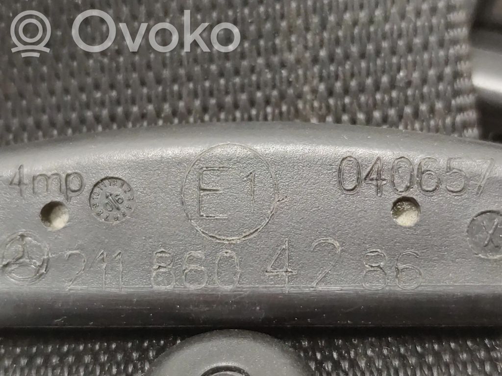 Mercedes-Benz E W211 Cinturón delantero 