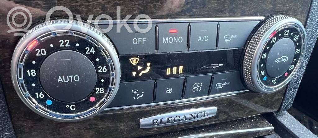 Mercedes-Benz C W204 Panel klimatyzacji 