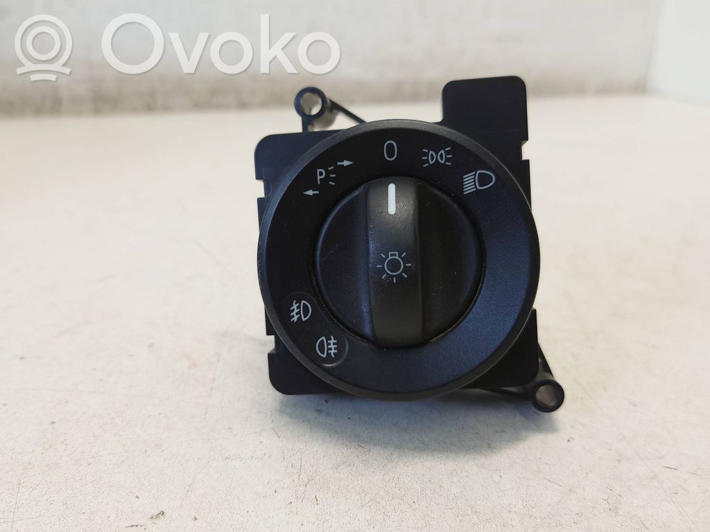 Mercedes-Benz Sprinter W906 Light switch 