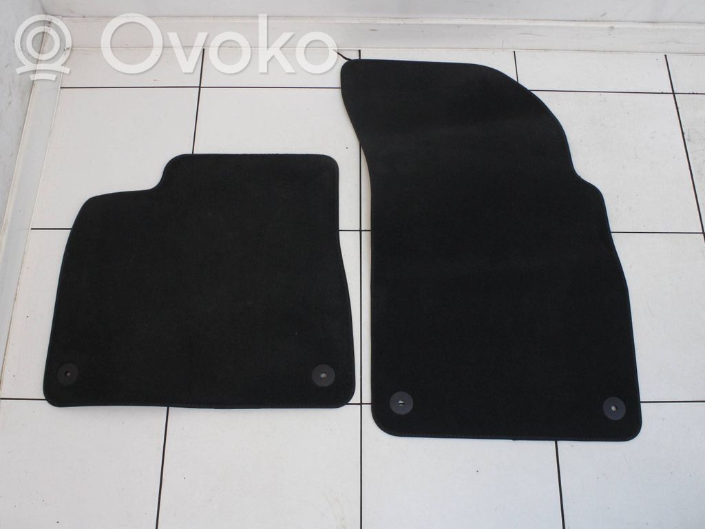 Alfombra delantera   4M1863720B