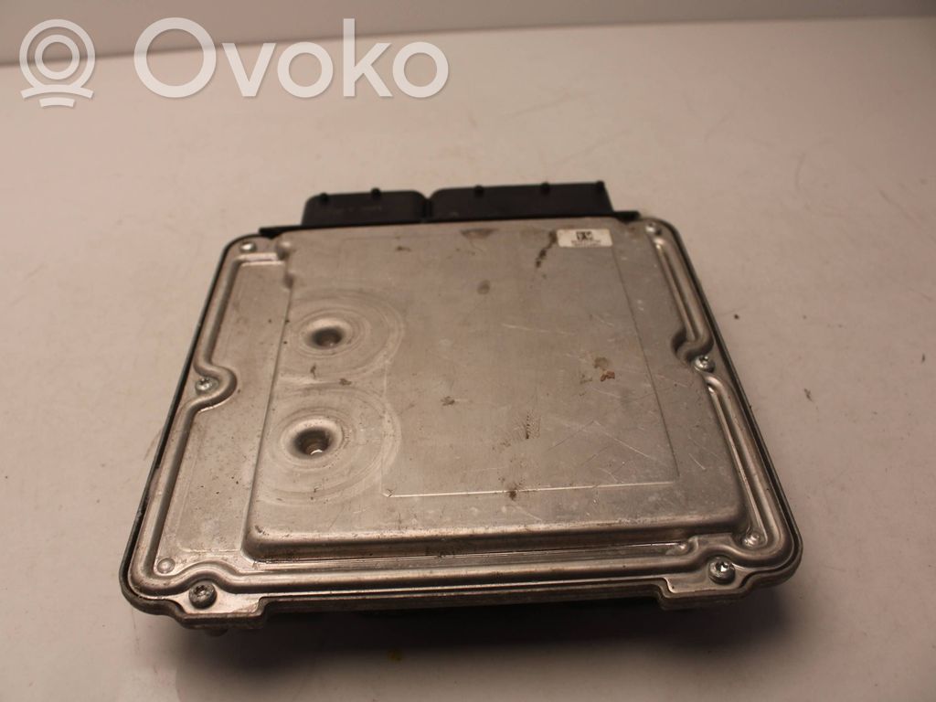 Audi A4 S4 B8 8K Engine control unit/module 