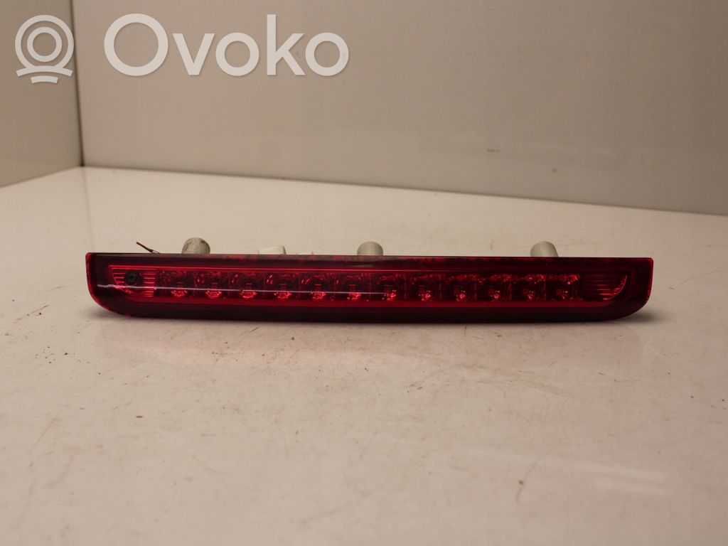 KIA Ceed Third/center stoplight 
