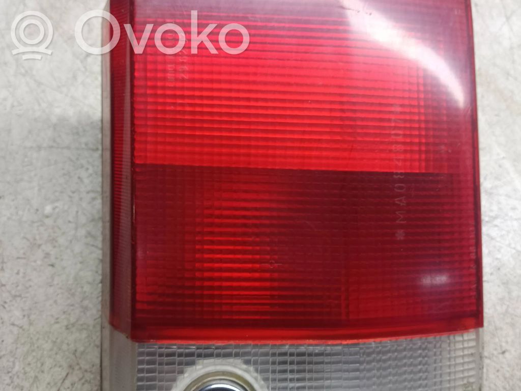 Audi 80 90 B3 Lampă spate în capacul portbagajului 