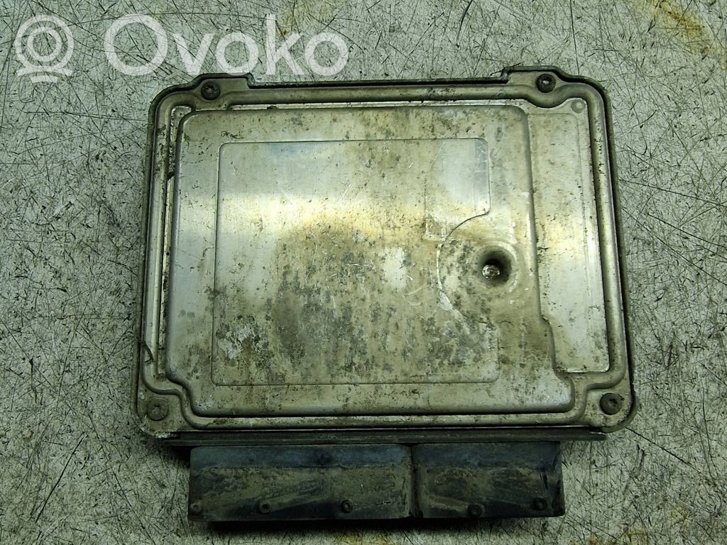 Opel Vectra C Engine control unit/module 