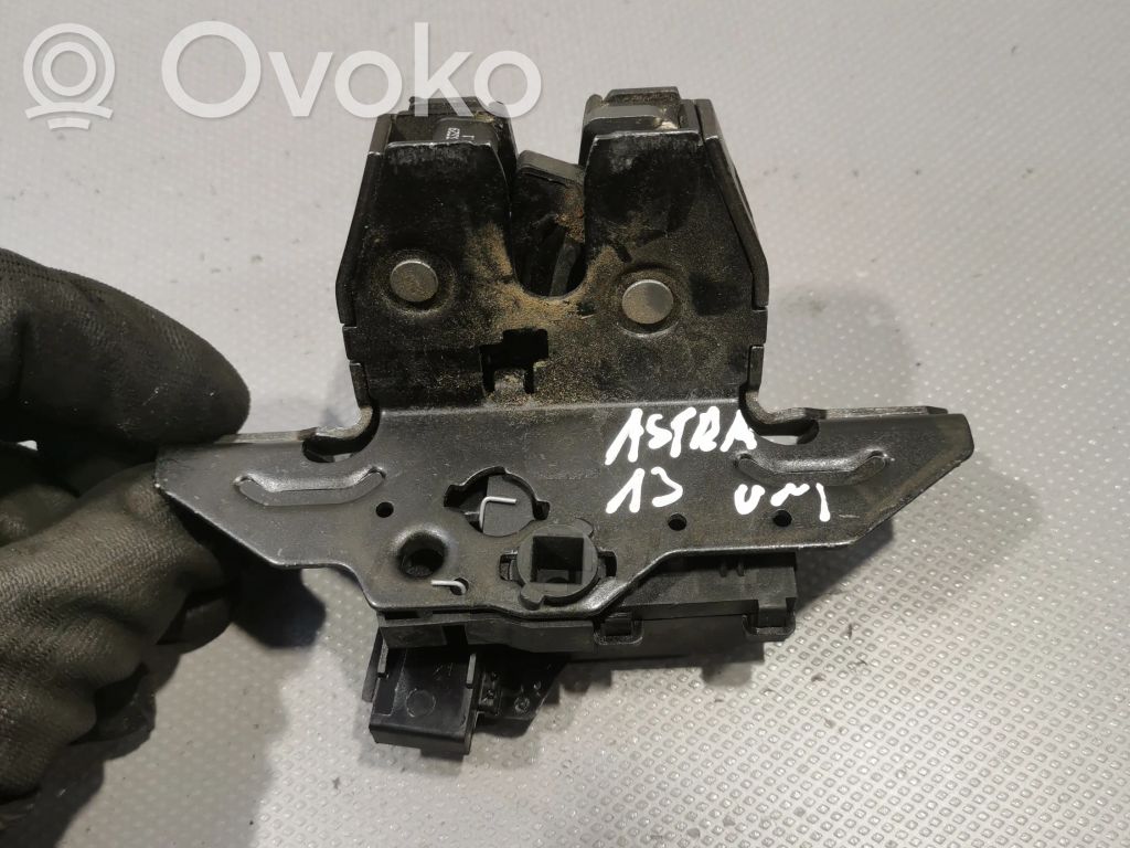 Tailgate/trunk/boot lock/catch/latch