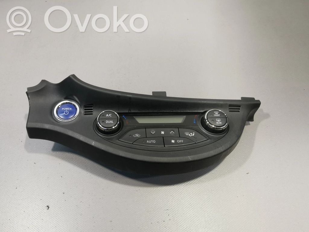 Toyota Yaris Climate control unit 