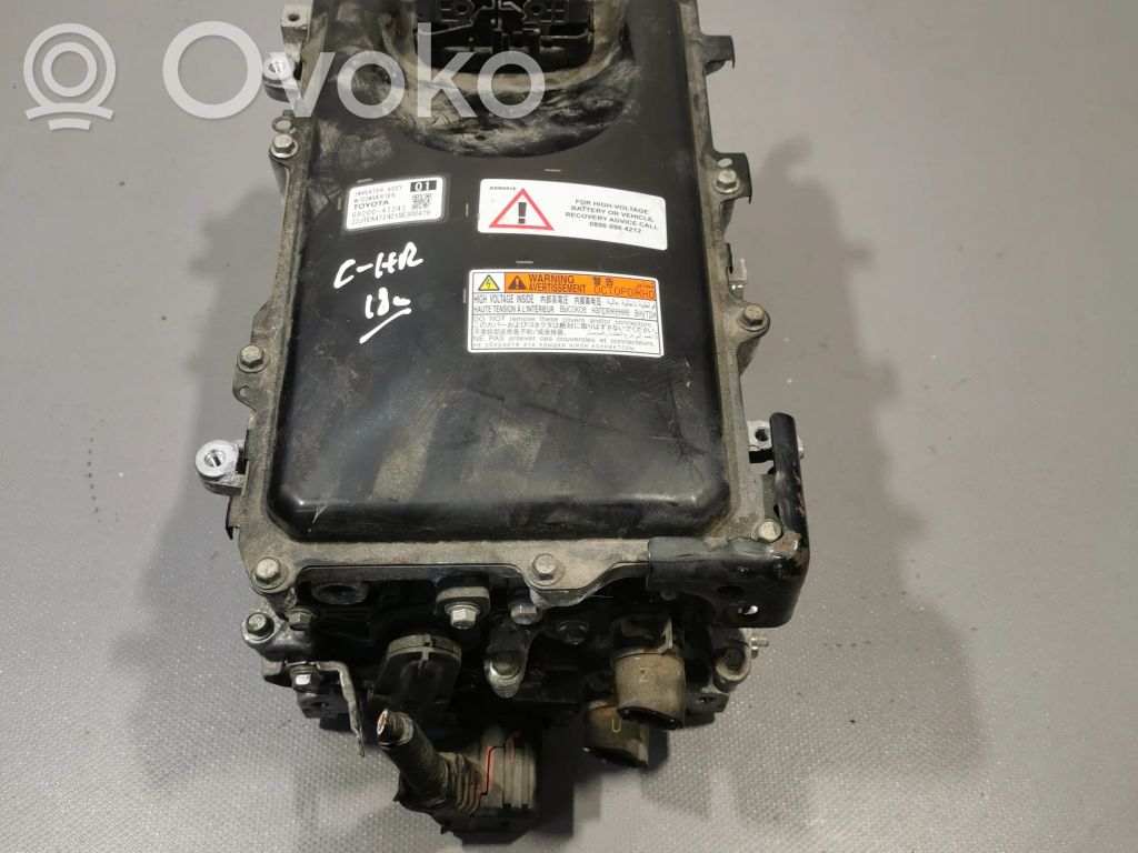 Toyota C-HR I Voltage converter inverter 