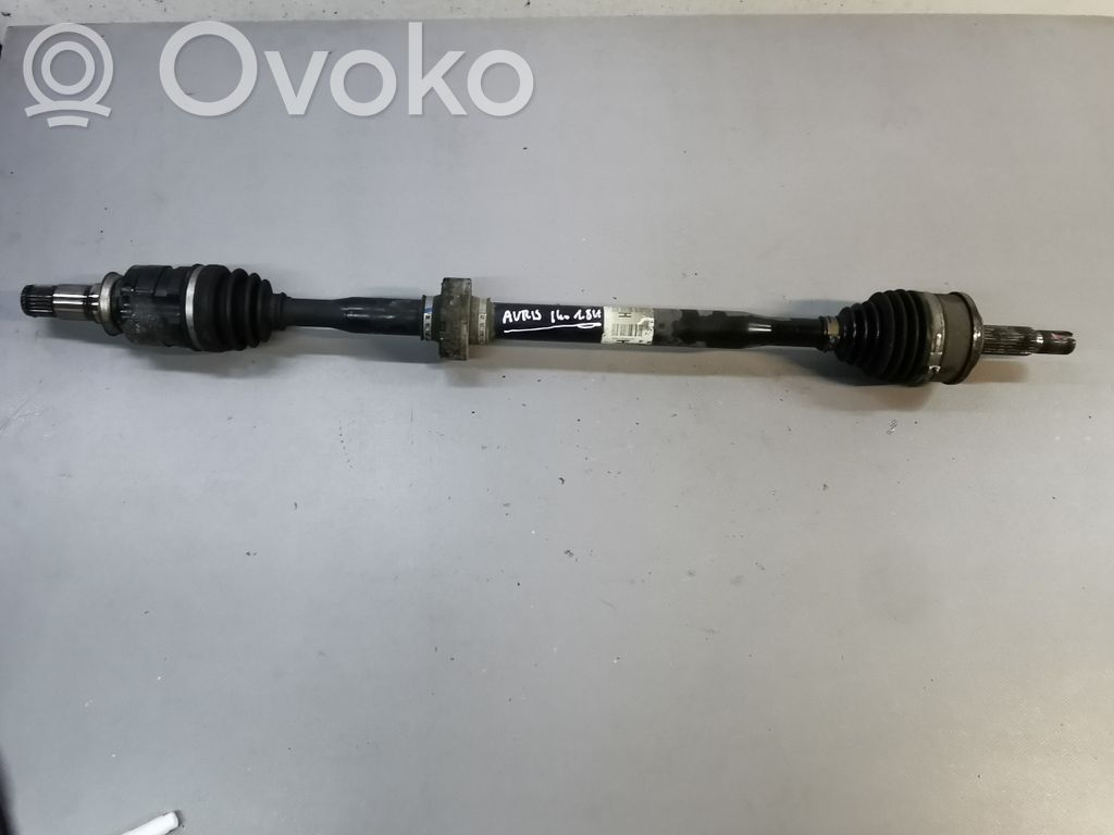 Toyota Auris E180 Priekinis pusašis 