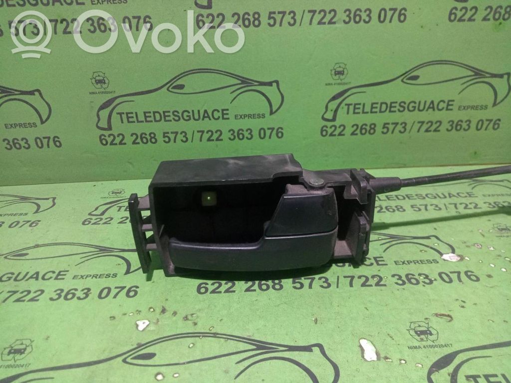 Klamka wewnętrzna drzwi   8T16V266A62CA
