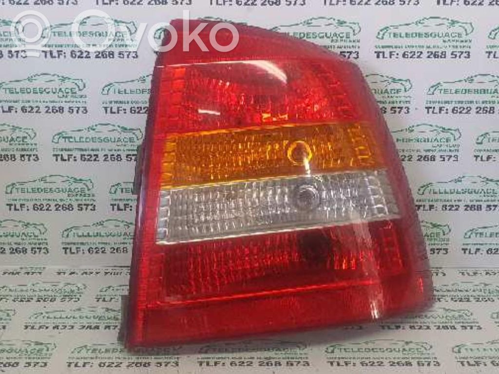 Opel Astra G Lampa tylna 