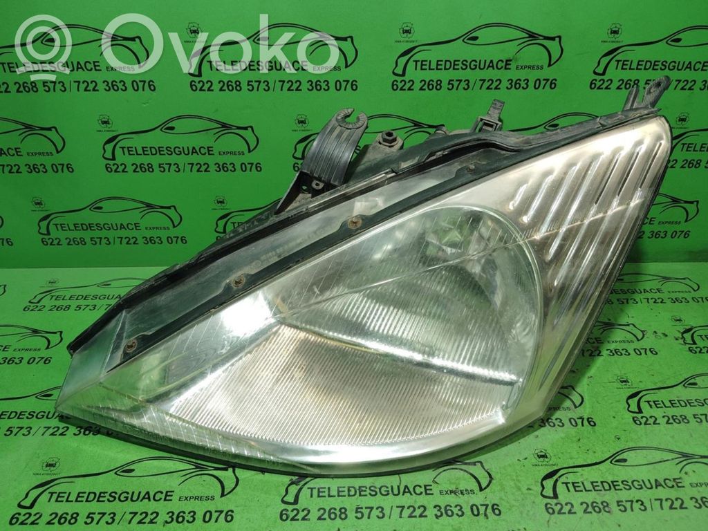 Ford Focus Headlight/headlamp 