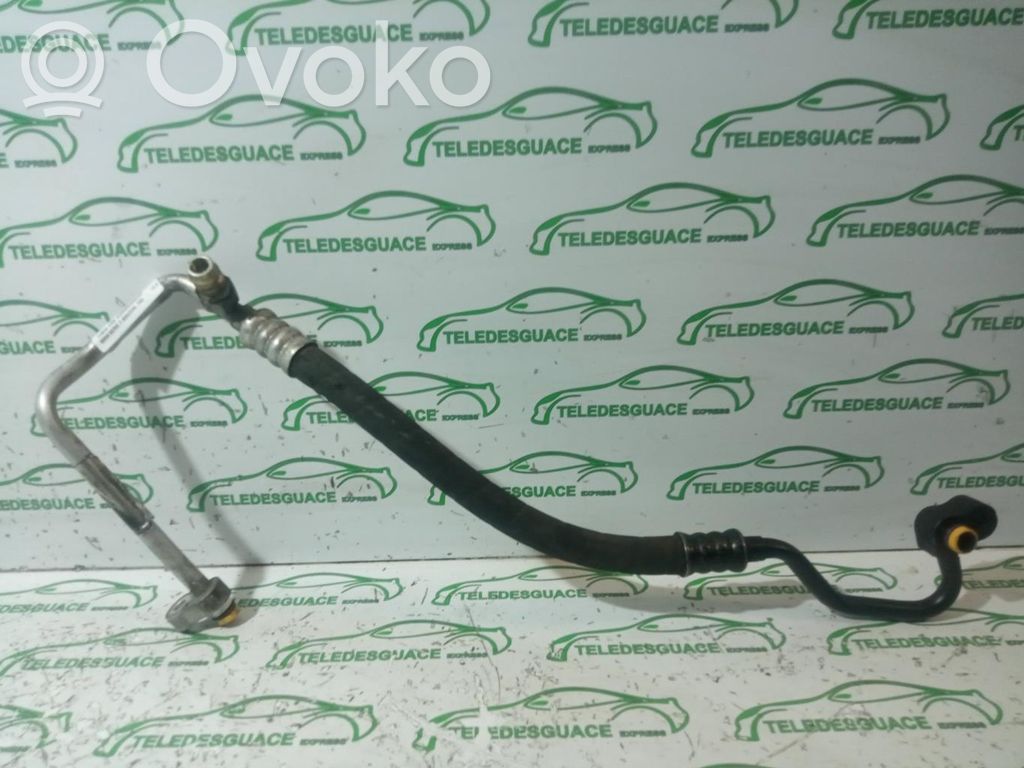 BMW 7 E65 E66 Ilmastointilaitteen putki (A/C) 