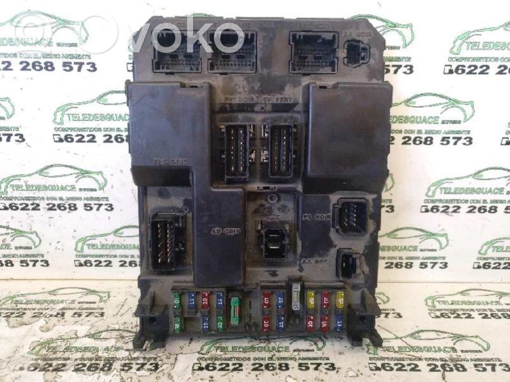 Peugeot 307 Fuse module 