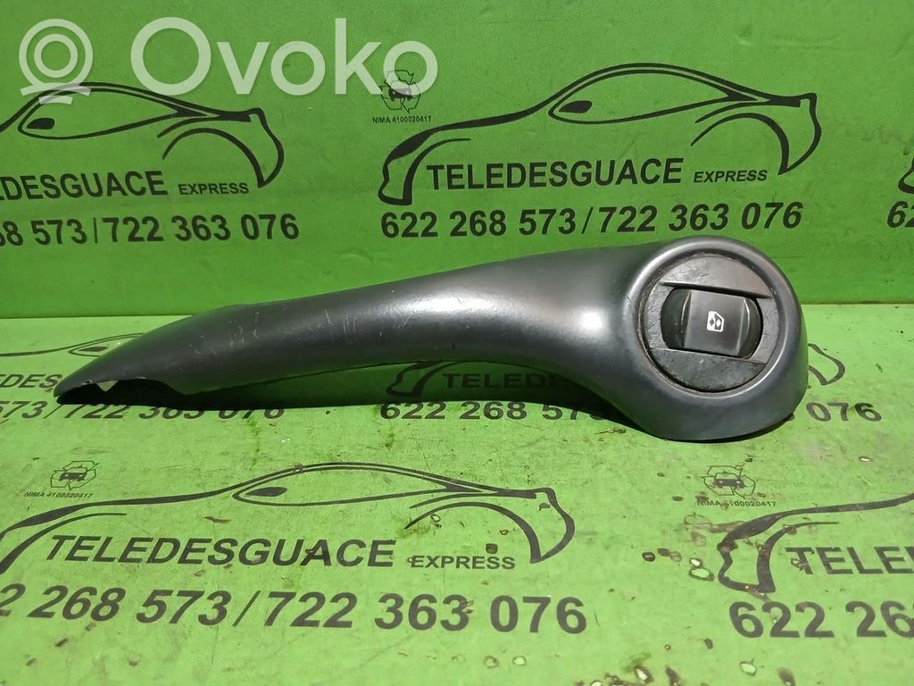Renault Clio III Electric window control switch 