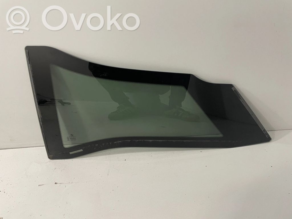 BMW i3 Rear side window 