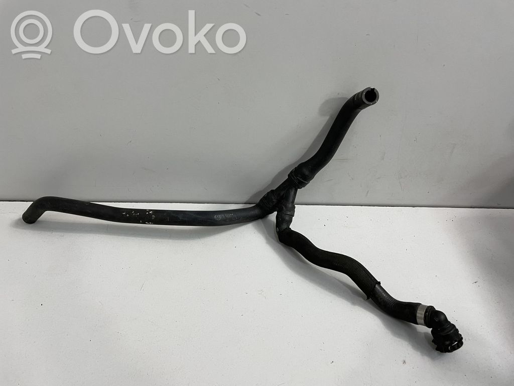 BMW 3 E90 E91 Engine coolant pipe/hose 