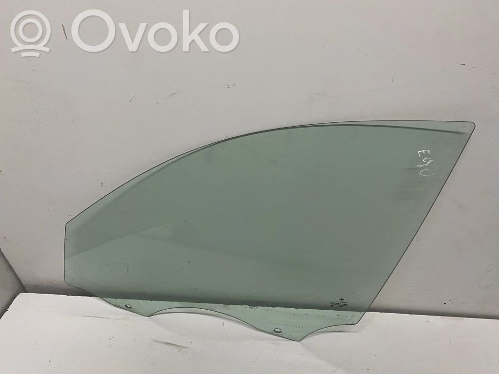 BMW 3 E90 E91 Front door window glass four-door 
