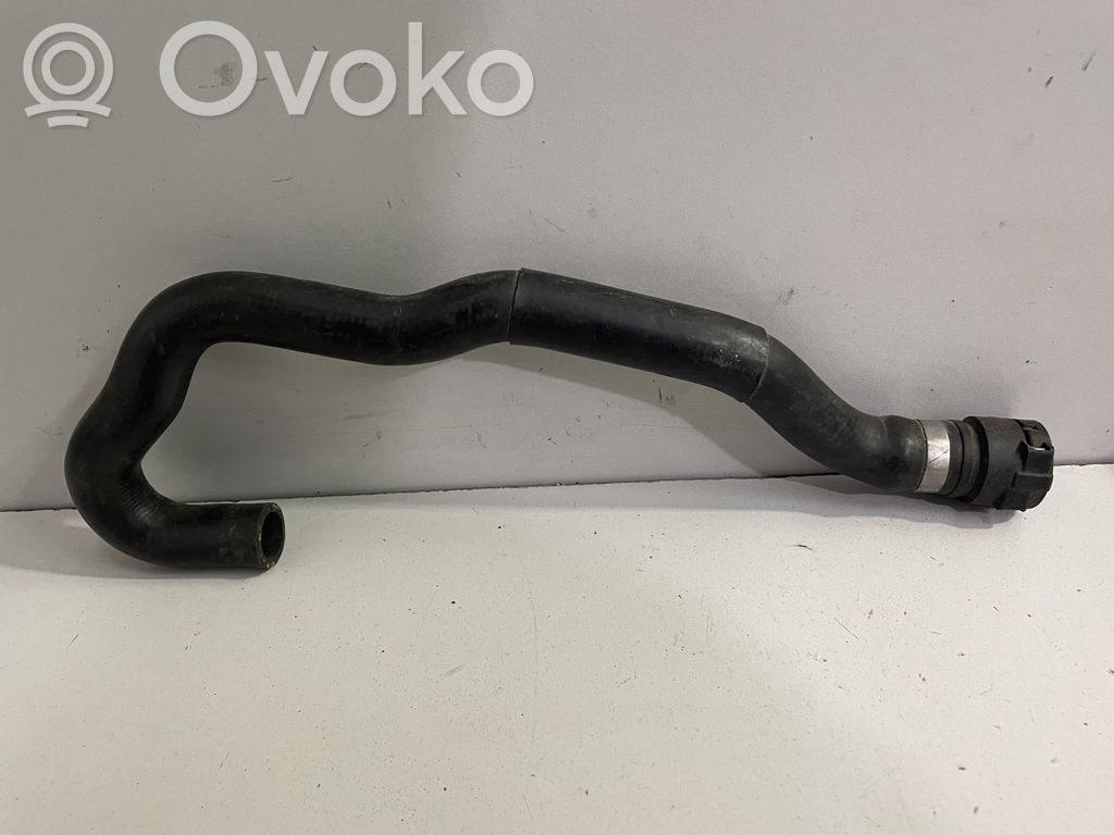 Engine coolant pipe/hose   2247688