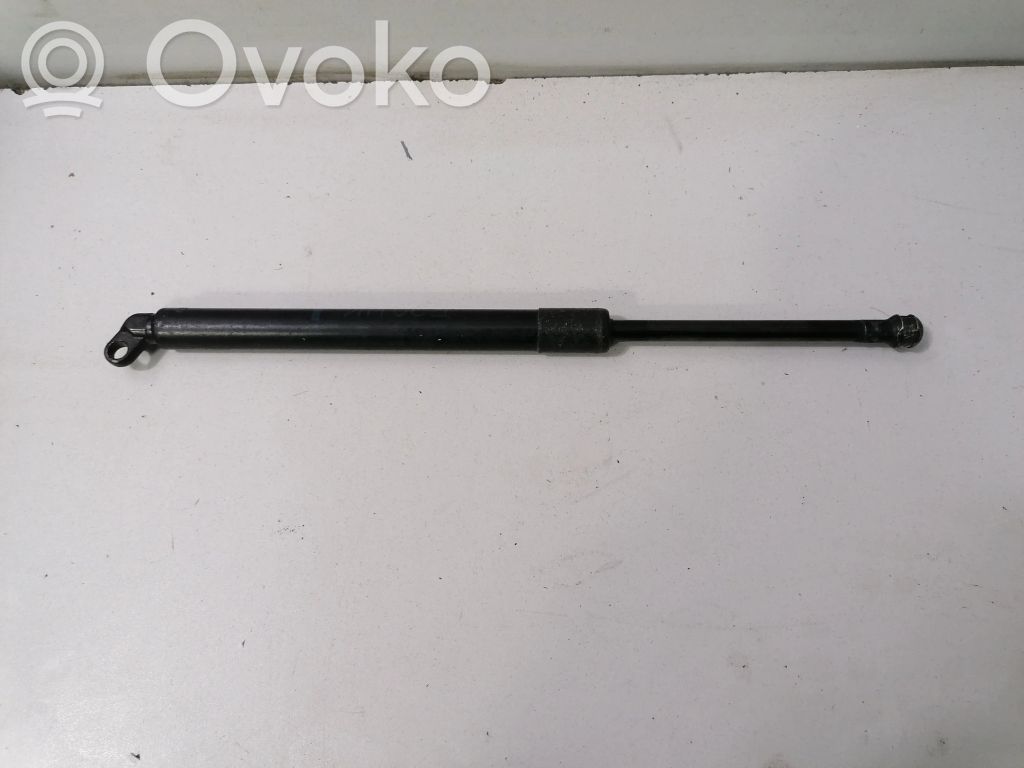 BMW 5 E39 Tailgate/trunk strut/damper 