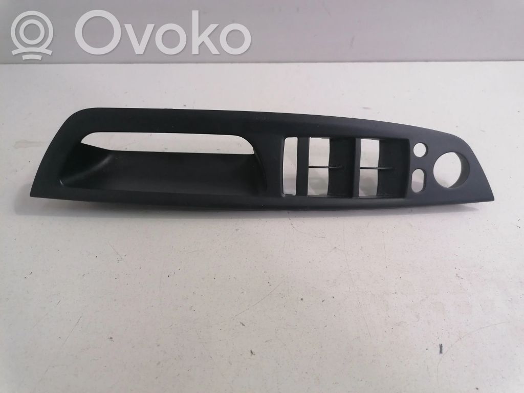 BMW X5 E70 Front door card panel trim 