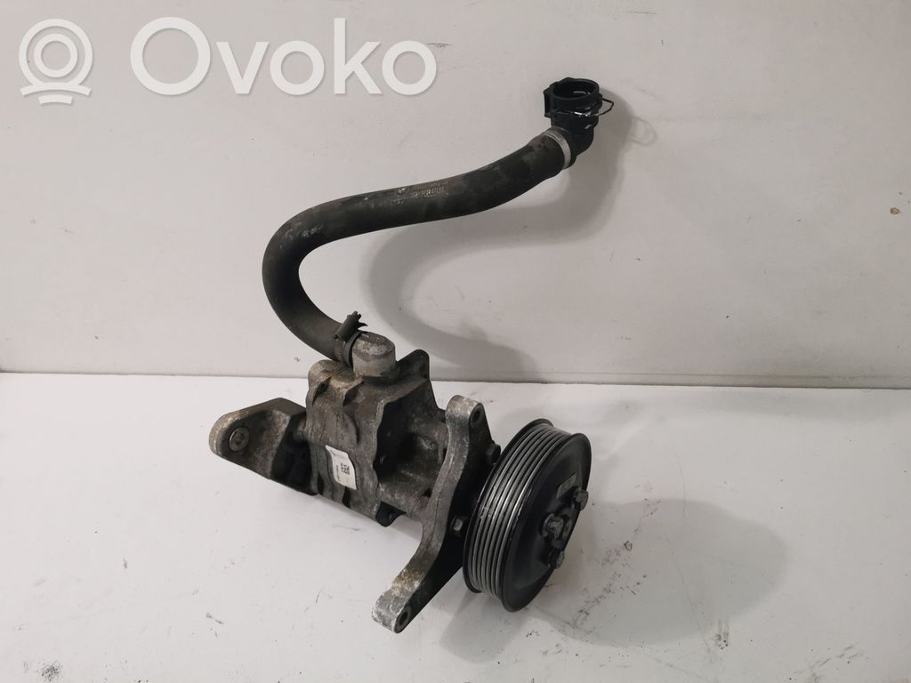 BMW X5 E70 Ohjaustehostimen pumppu 