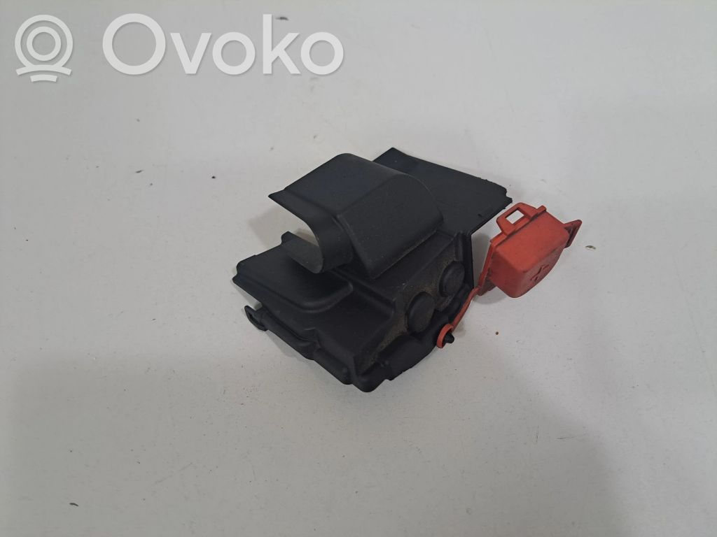 BMW 7 G11 G12 Alte piese compartiment motor 