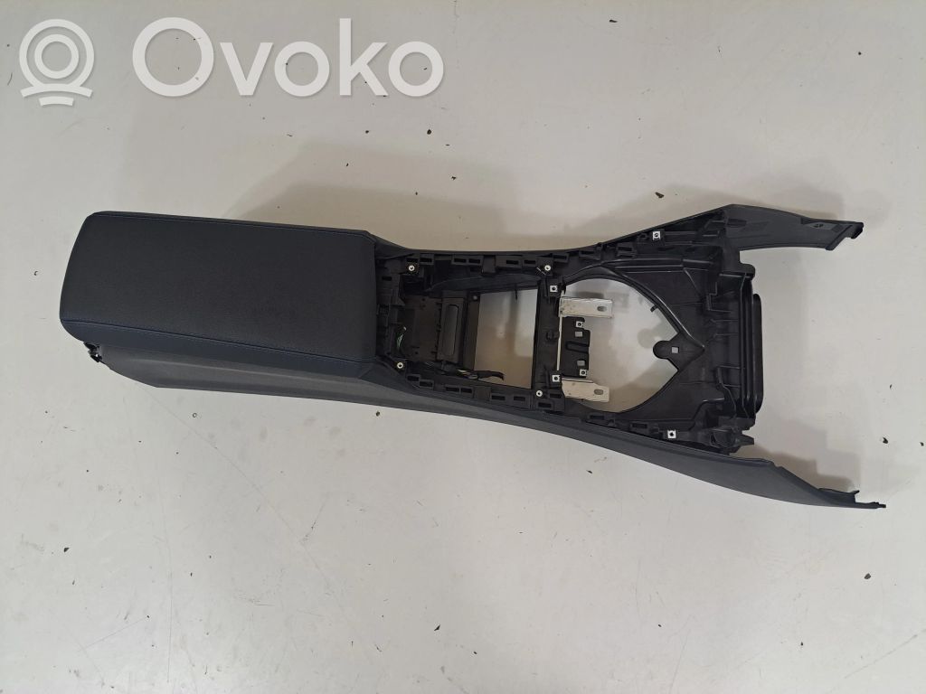 BMW i4 Center console 