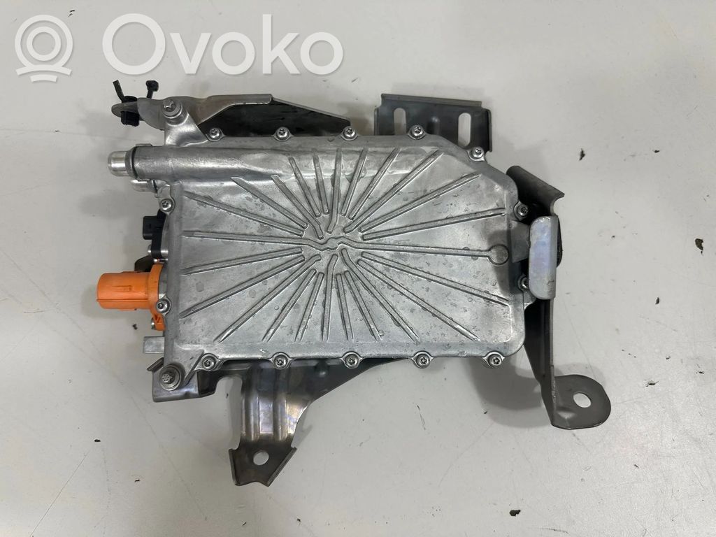 BMW i4 Hybrid/electric vehicle battery fan 