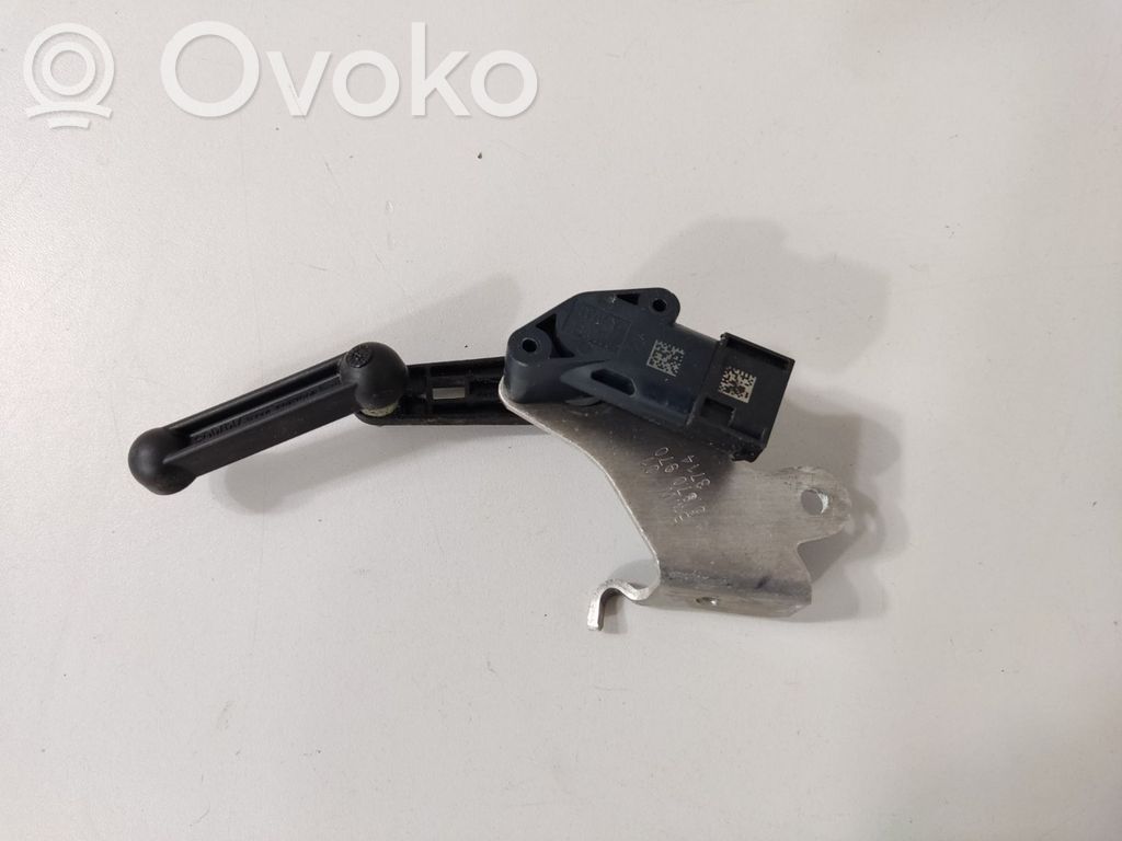 BMW 8 G14 Czujnik poziomu zawieszenia pneumatycznego osi przedniej 