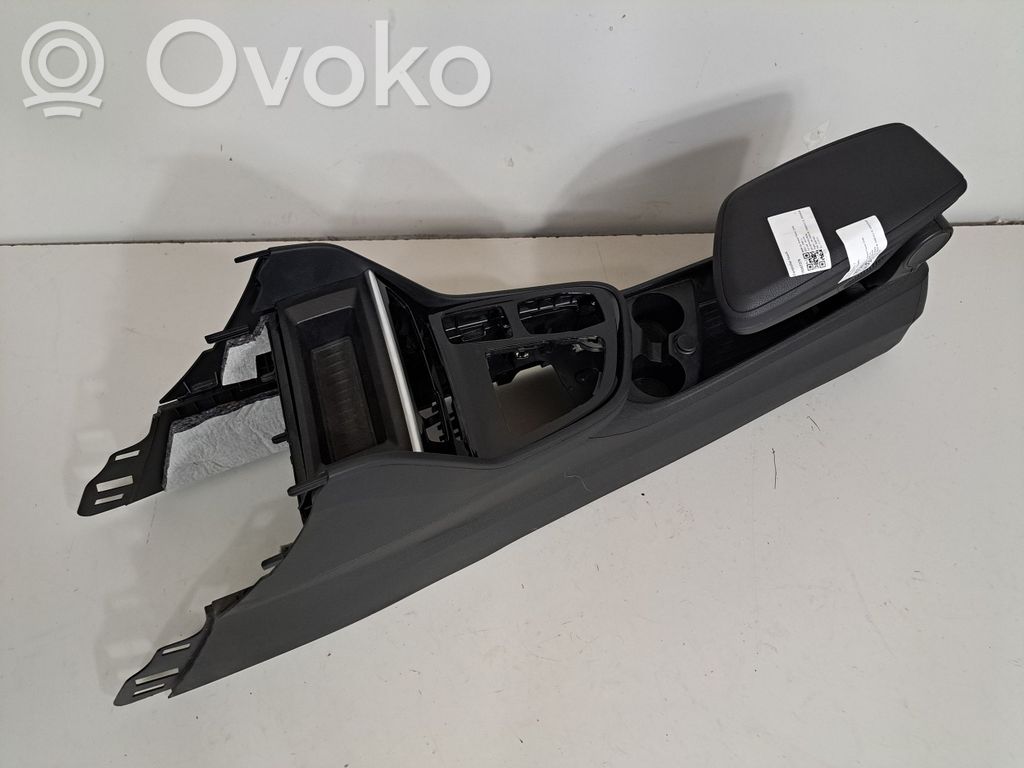 BMW 2 F46 Consola central 