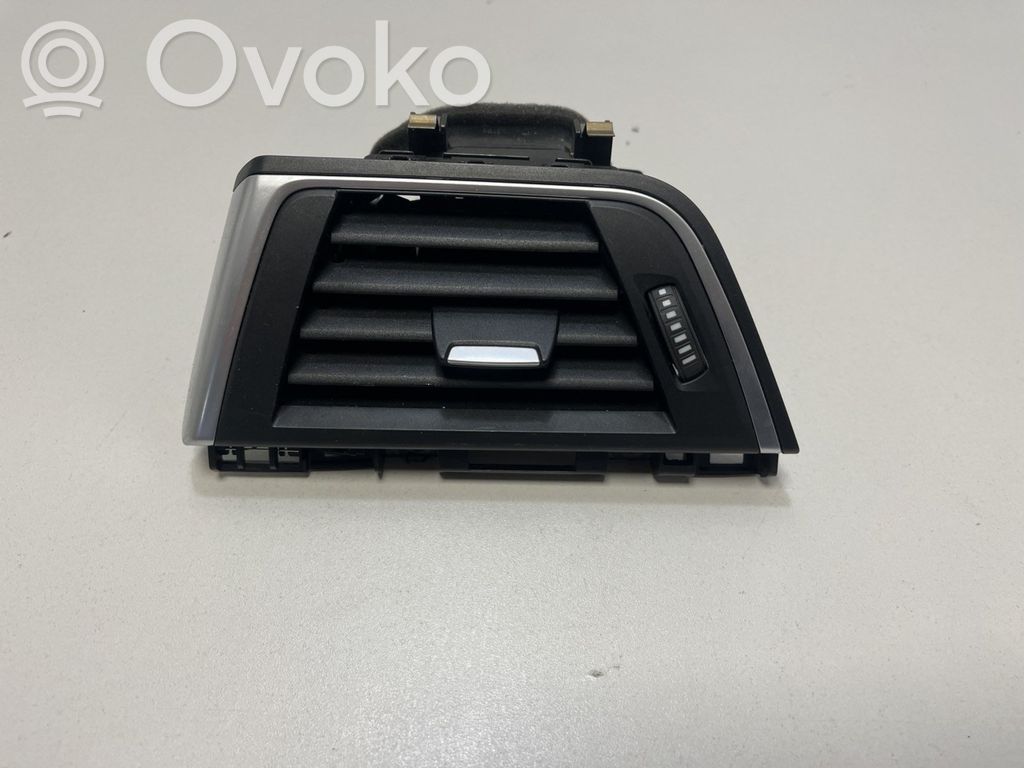 BMW M4 F82 F83 Lango oro grotelės 