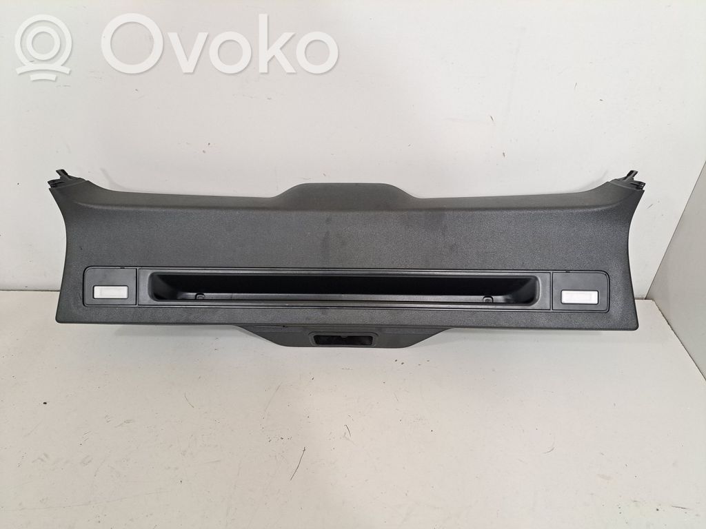 BMW X5 F15 Poszycie / Tapicerka tylnej klapy bagażnika 