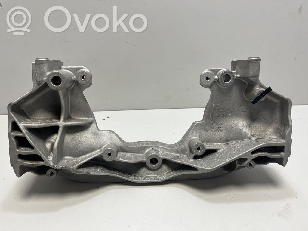BMW i4 Engine mounting bracket 