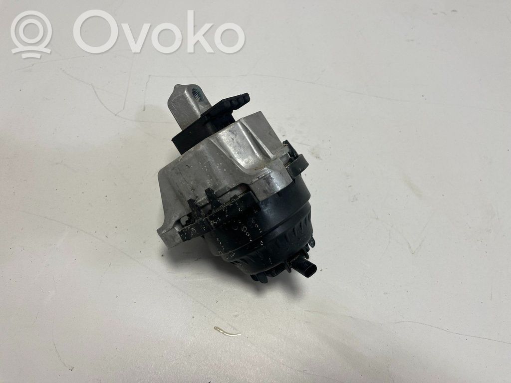 BMW X5 G05 Engine mount bracket 