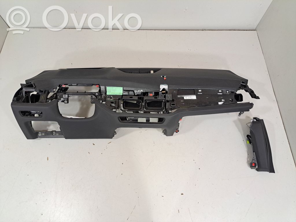 BMW X7 G07 Panelė 
