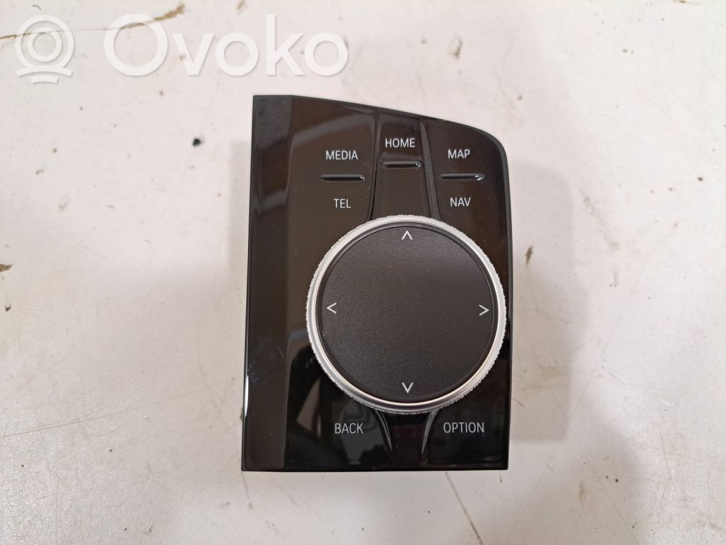 BMW X5 G05 Head unit multimedia control 