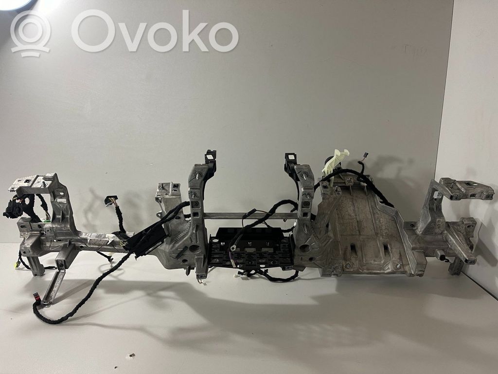 BMW X7 G07 Travesaño/barra de soporte del panel de instrumentos 