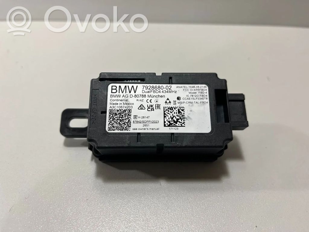 BMW X7 G07 Aerial antenna amplifier 
