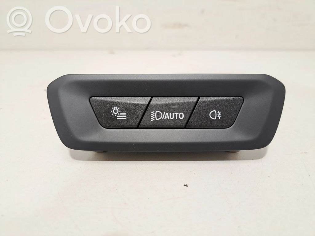 Light switch   5A71544