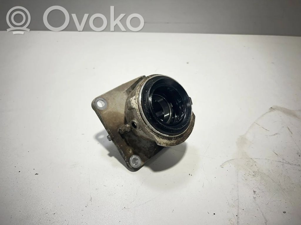 BMW XM Driveshaft support bearing bracket 